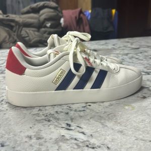 Women’s Adidas shell toe VL Court Low 300